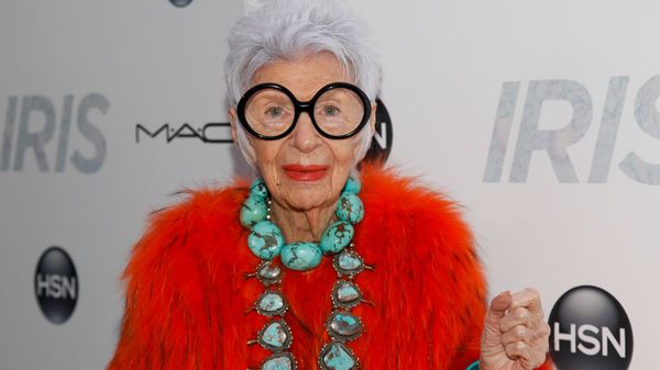 Iris Apfel, Fashion Icon Known for her Eye-Catching Style, Dies at 102