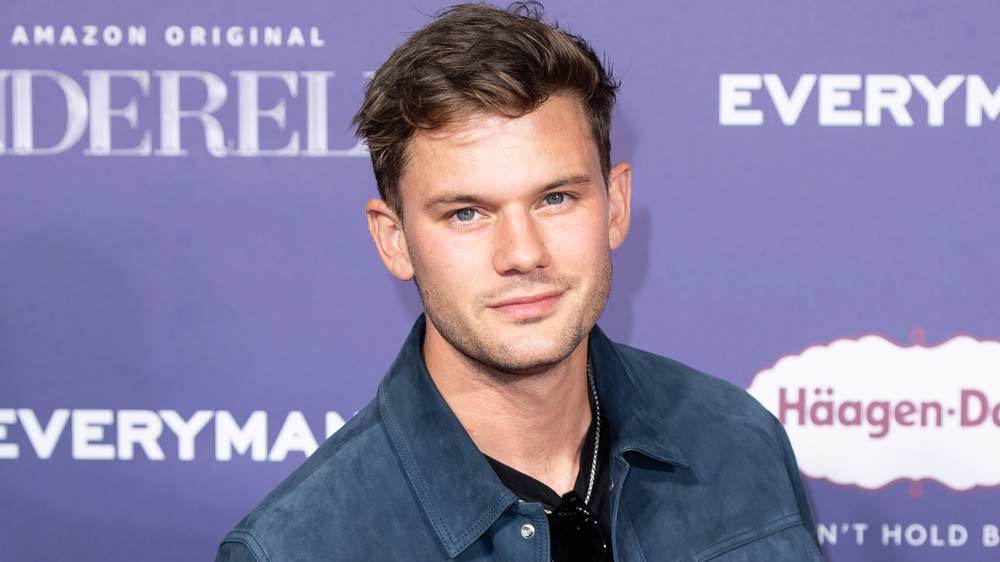 Jeremy Irvine to Play Dancing Gay Fireman in Ballroom Comedy