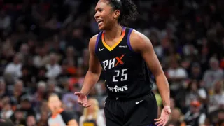 Alyssa Thomas Regains Single-Season Assist Record a Year After Losing It to Caitlin Clark